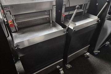 Afbeelding van 2 ABO broodsnijmachines 12,5 mm