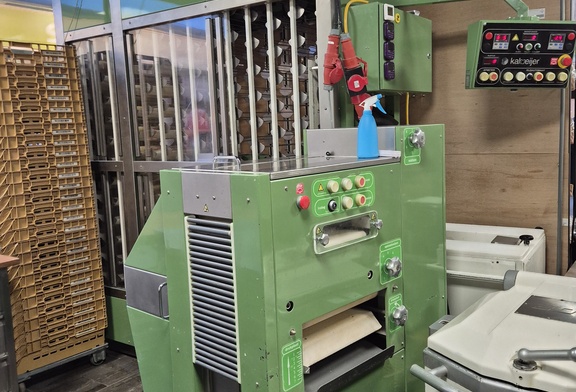 Afbeelding van Veiling bakkerij winkelinventaris en apparatuur 't Bakkertje Capelle aan den IJssel wegens stopzetting