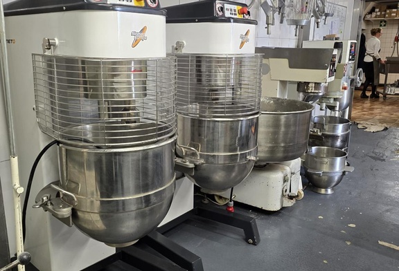 Afbeelding van Bakkerij stopzetting Amsterdam-Oost en meer bakkerijmachines