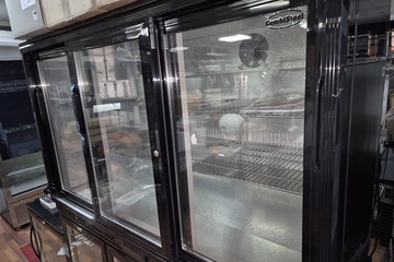 Afbeelding van BARKOELER ZWART 3 schuifdeuren nieuw