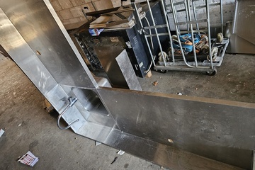 Afbeelding van Hoek spoeltafel met onderstel